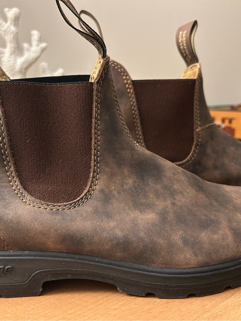 Blundstone Distressed Brown Leather Size 5 man / size 7 woman